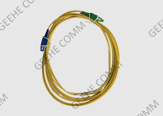 SC amarillo APC del 100M al cordón de remiendo a dos caras de la fibra del SC UPC con varios modos de funcionamiento
