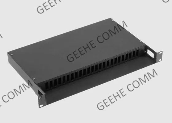 El estante montó los 24 paneles de remiendo de la fibra óptica de la base FC ODF 3U