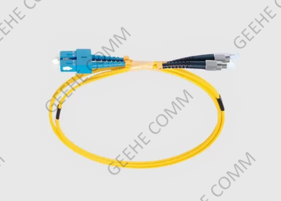 Chaqueta amarilla 62,5 125 100M con varios modos de funcionamiento FC APC al cordón de remiendo de la fibra del SC