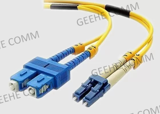 Cable del remiendo de la fibra del solo modo del SC del duplex el 1M LC To de la canalización vertical de Zipcord