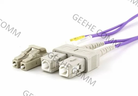 100 el remiendo de la fibra óptica del duplex 50/125 del carruaje LC-SC OM4 lleva modo multi