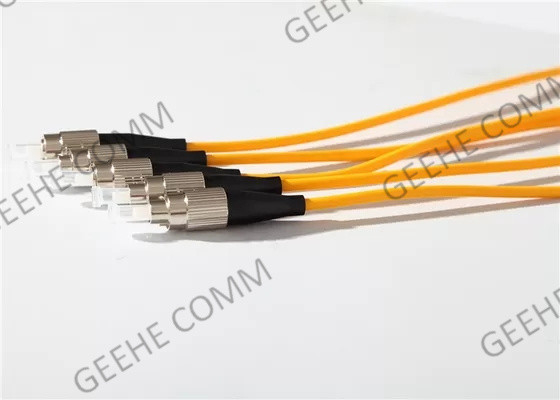 Divisor encajonado de la fibra óptica de FC/APC 1x4 2.0m m con el conector de FC UPC