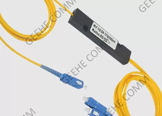 Divisor blockless al aire libre 2 del cable de fribra óptica del 1.5M SC/APC en salida