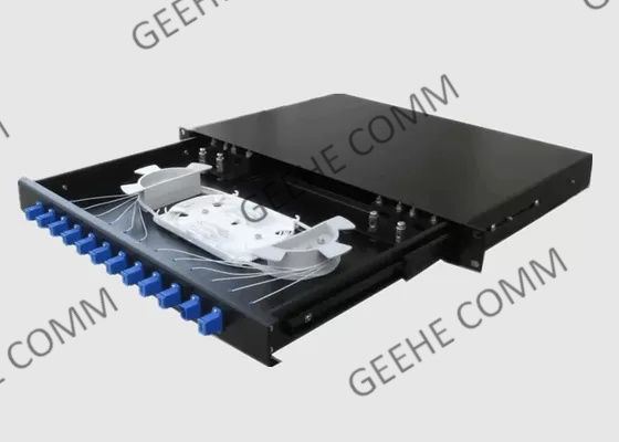 El estante montó los 24 paneles de remiendo de la fibra óptica de la base FC ODF 3U