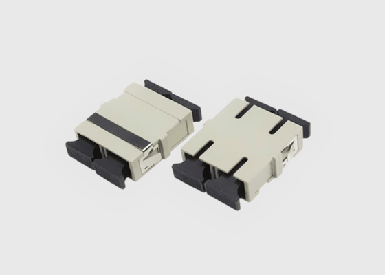 Acoplador a dos caras del SC del SC de la fibra óptica beige multi del modo con el reborde